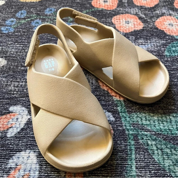 GAP Other - GAP toddler sandals, size 7/8. Tan color, Velcro back
